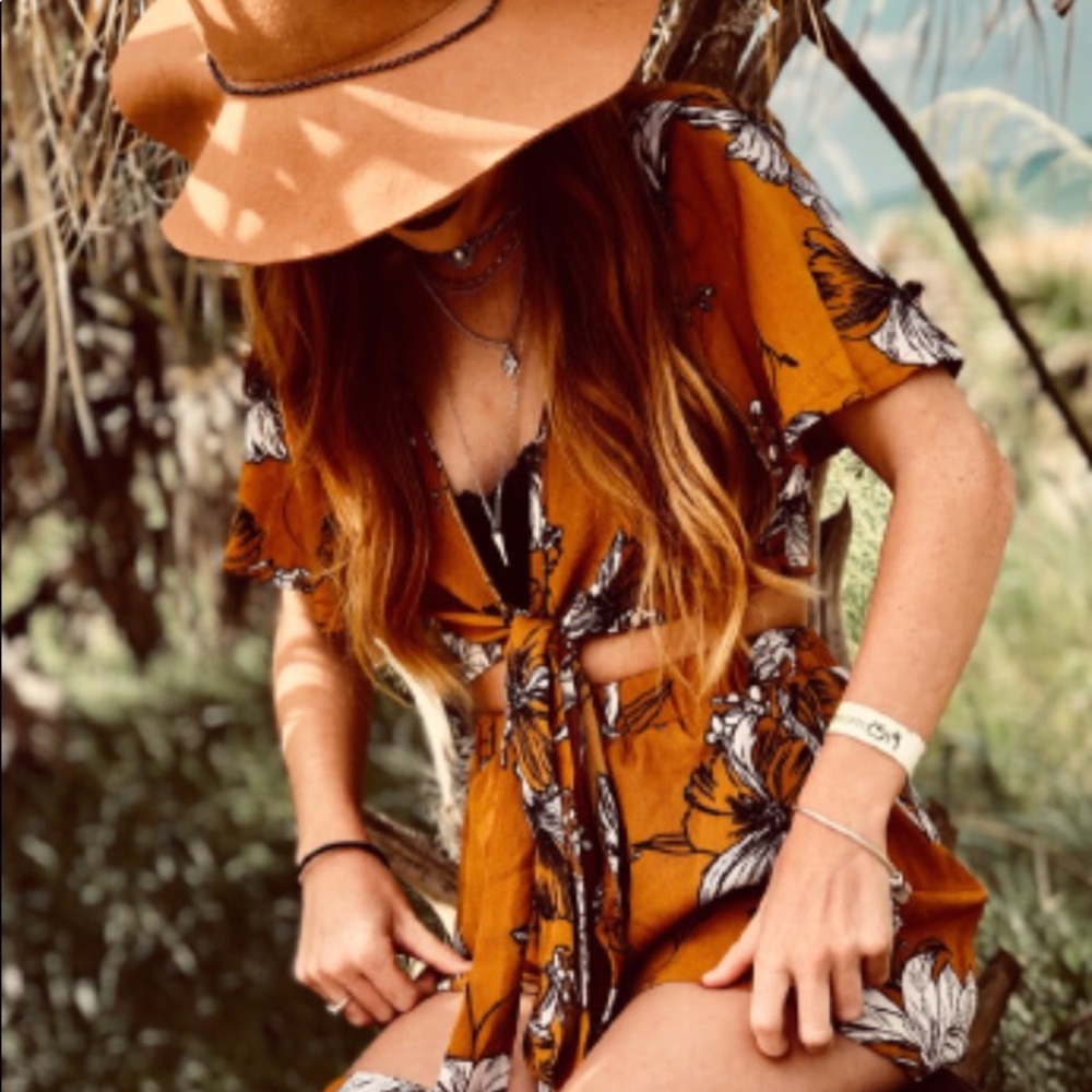 🆕 Take Me To Cabana Wrap Set! 🆕